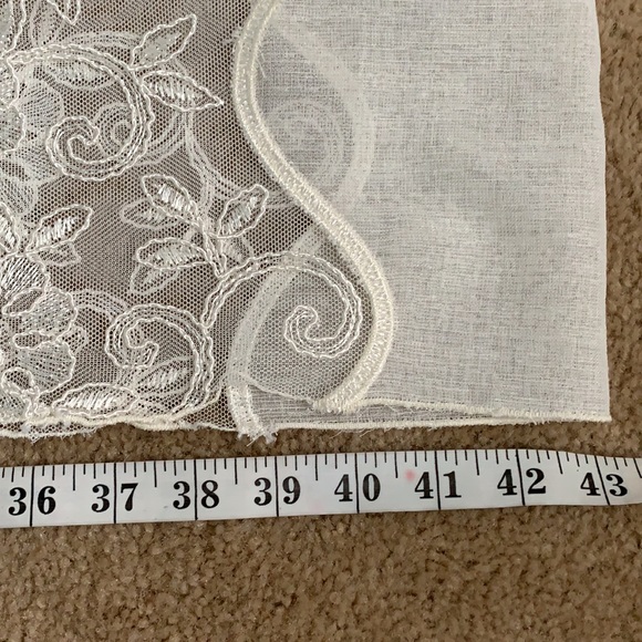 Women’s scarf - Picture 8 of 9